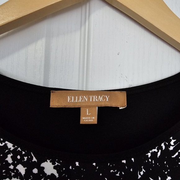 Ellen Tracy Abstract Print Blouse Red and Black Size Large - Picture 3 of 7